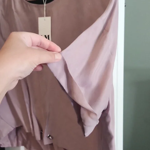 New Designer Top - Picture 3 of 5